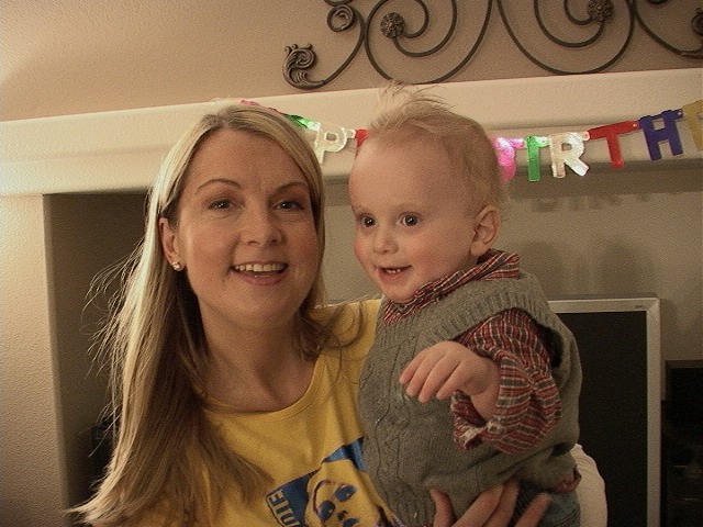 Mommy_Joshy1yrBday.JPG